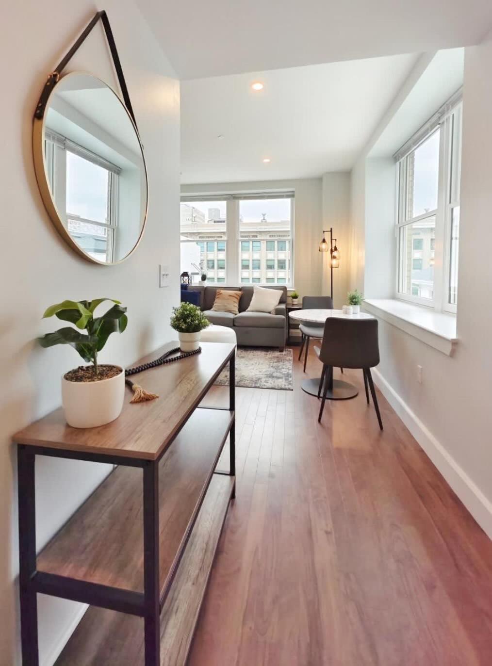 Fun Cozy Apts - 1 25 Mile Walk To Tiaa Bnk Fld Jacksonville Exterior foto